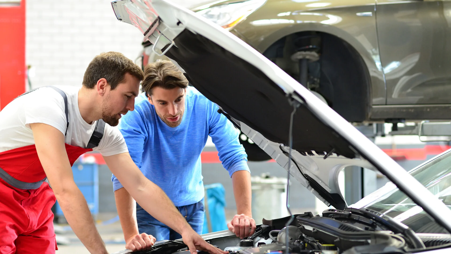 Repair accident damage or receive a cash settlement?